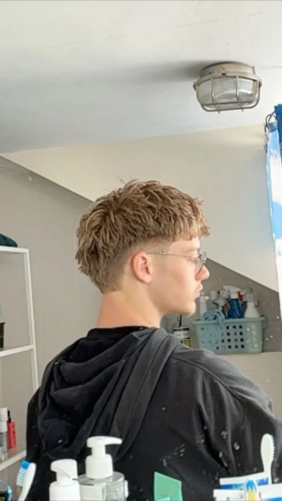 Mullet Mid Fade